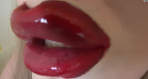Lulublue X - Lulublue Expansion Lip X Bimbo