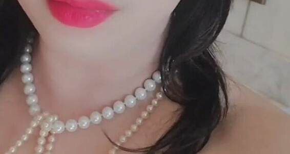 Cover Skysugaring 2005907081 01 10 2021 Behind The Scene Posing Looking Pretty For You I Love Pearls