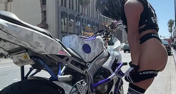 Cover Littlesexybihhh 2176086635 07 28 2021 Y All Like The Slo Mo Just Before Wheeling Down Hollywood Blvd Wanna See The Video