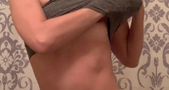 Cover Elleohelle 132785581 01 23 2020 Post Gym Shower Timeee