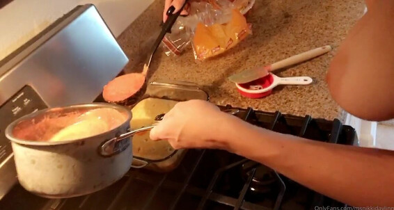 Cover Msnikkidaylinn 103665508 12 13 2019 Tbt To Baking For Someone Very Near And Dear I Just Love Cooking For Special