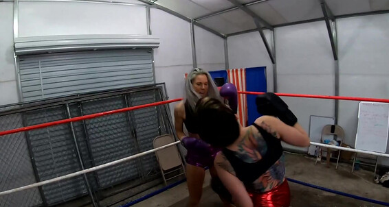 Cover Alexandriahamilton 2062716026 03 23 2021 Here Is A Couple Minutes From This Sexy Back And Forth Femaleboxing War Irene Silver Vs