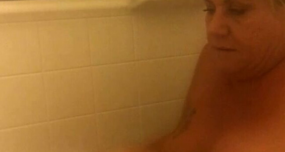 Cover Xosashamonroe 2198577477 08 20 2021 Stream Started At 08202021 0421 Am Quiet Hot Bath Amp A Manicure