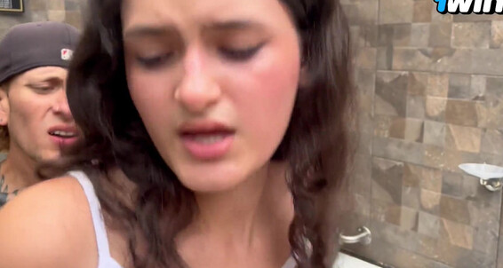 Silvye Abou, Video: Empleado Silvye Employee Porno Deepthroat Colombia Missionary Hotel Abou Big Cock Doggystyle Gran Hd Ve Full Suggest De Bucaramanga Creampie Latina Porn Fuck Films Amateur Hard En Sara Espanol Blowjob Jacuzzi