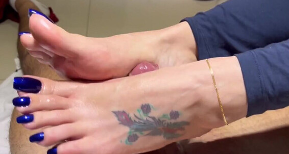 Cover Goddess Grazi Aka Grazigoddess Onlyfans Footjob On The F He Was Very Nervous It Was His First Time But He Did Very Well