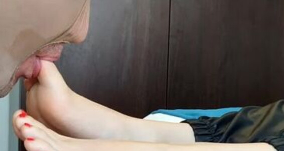 Goddess Nazli, Video: Model Parmaklarimi Aka Onlyfans Foot Emd Yaladi Worship Sucking Nazli Goddess Goddessnazli