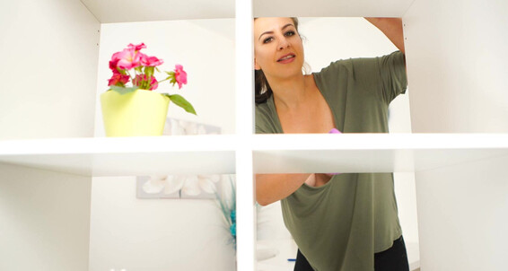 Downblousejerk, Video: 03 12 2018 Top Shelf Tindra Frost Titties
