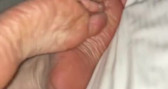 Fendi Feet - Hey I But Been Ve Fendi Getting Aka Post To Onlyfans Howp So Goddessfendi Daily Trying Guys Feet Am Back Busy