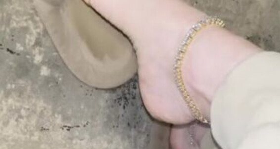 Fendi Feet - Fendi Break Onlyfans Aka Lil From Feet Favorite My To Fansp Goddessfendi Tease Laundry