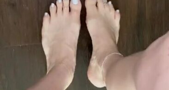 Fendi Feet - Them As W My Aka Walk Onlyfans Spit Goddessfendi A And I Talk Messyp On Get Me Fendi All Feet