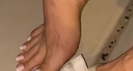Fendi Feet - Goddessfendi 4P Aka Fendi Onlyfans Video Feet