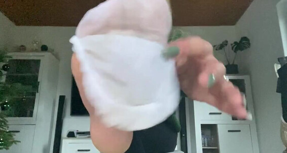 Emmysfeetandsocks - Outside From Emmyfeetandsocks Insidep Dirty Aka But Sweet Onlyfans The