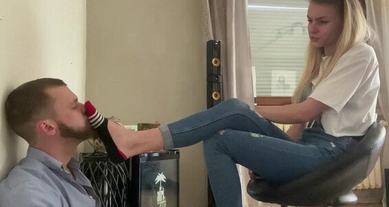 Emmysfeetandsocks - Go Day Emmyfeetandsocks Here Happy Endp My Aka Onlyfans We Bf A Watch Tease With Again Me Trough