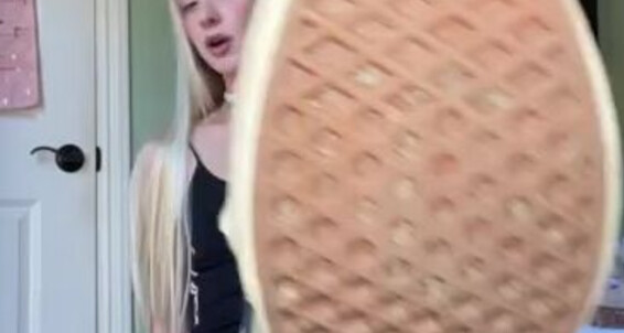 Goddess Kaylee - Kaylee Soles Xomaddykxo Vans W And Aka This Me To In Stinky Sniff Goddess Onlyfans Free My Removal Ideasp Come Feel Sweet Please Give