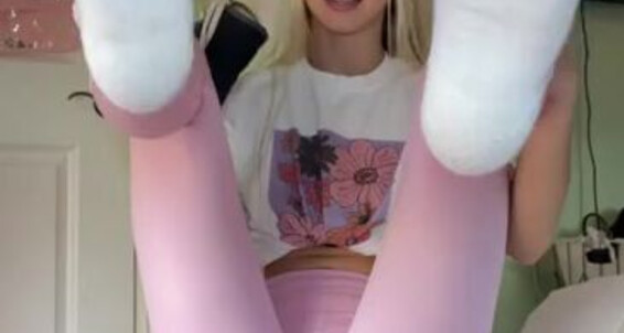 Goddess Kaylee - Wants How Ip Come Telling Bad My Aka Converse Xomaddykxo Onlyfans In Stinky Sweaty Goddess These Sniff You Buried Me Kaylee Soles Hehe