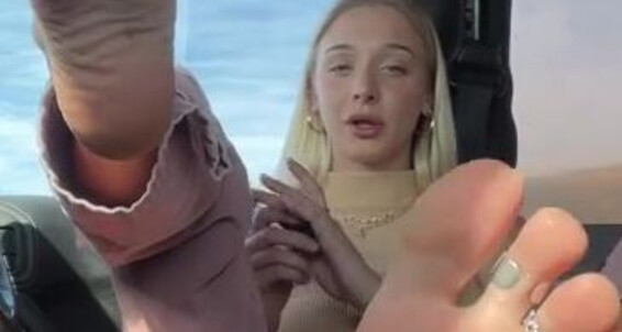 Goddess Kaylee - Thep Your To T Any Don While Aka Xomaddykxo Onlyfans I For On Goddess Want Hear These You Kaylee Worship Soles Knees Complaints Sorry
