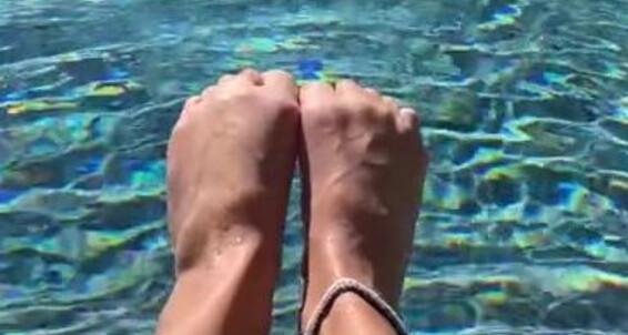 Goddess Kaylee - Soaking Goddess Poolp My Aka Feeties Kaylee Xomaddykxo Onlyfans In The