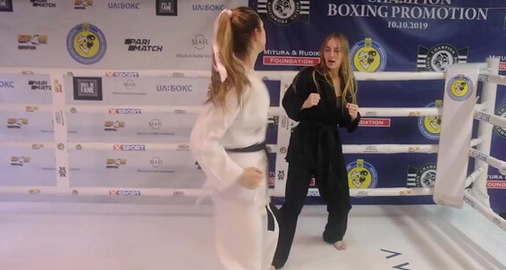 Cover Mixfights Battle Of Skills Alice Vs Valeryp