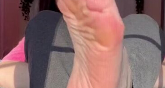 Becca Foxx - More Your 2025 Step To Through Foxx Sis Wow Phone Aka Onlyfans Jerk And Sizeelevens 22 01 Becca Looked Her Thanp You Off Video Feet