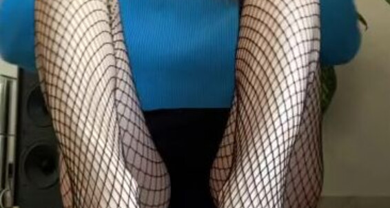 Goddess Aven - More Right I Aven And Look Mmmm Aka Me In Doing Goddess Onlyfans Be My Spoil Fishnets Hot Ll Legs Exquisitely Them Aventurinex Fishnetp