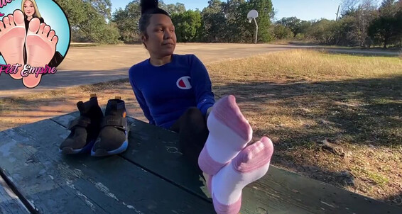 Alicia Feet - At Day For Feetp Park Onlyfans Alicia Great The Feet