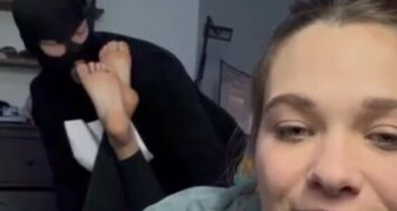 Linzi Little - Excited 03 Day 2024 So To Whole Foot My Aka Onlyfans Linzi Fetish And Out Was 06 Sweaty The Ive Hang10Toess Little 2P Take Been Soles Super Off Video
