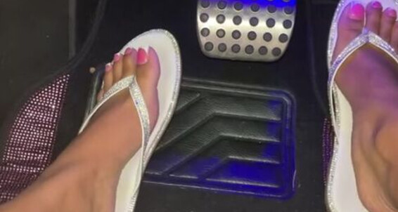 Solequeenri - Barefoot Flip Driving Joip Onlyfans Flops