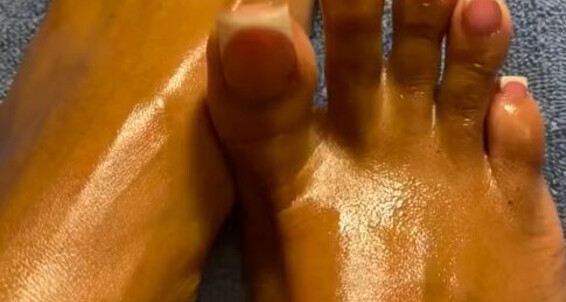 Solequeenri - Inactive I But Lots Lockep Sorry Been Last Ve Toptoe M Traveling Of Tease Onlyfans View Clip Week All Y