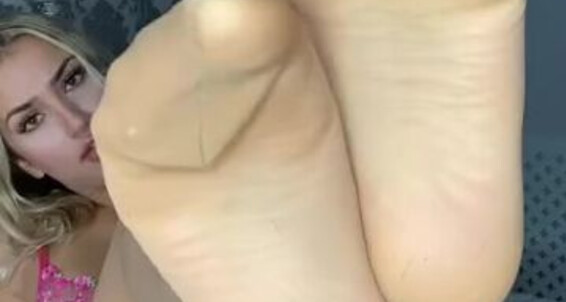 Bellayourgod - Rip Watch Bare And My Me Reveal Bellasyourgod Nylon Onlyfans Solesp Tights