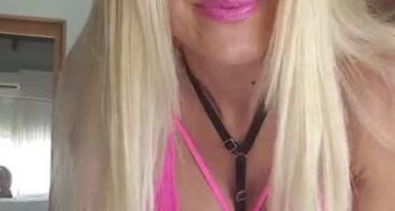 Roxanamoll - Buen Reyp Onlyfans Mi Dia