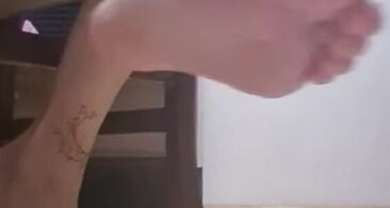 Barbiemelek - Paylasmamda Zel Soyledi Crush Den 1P Sorun Olmiycagini Kisiye Onlyfans Footcrush Ekimim Video