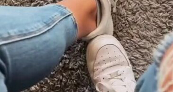 Goddessmona - Sie Sockenp Der An 91 Meine Dir Sneakern Nassen Idee In Schau Bei Onlyfans Eine Shoppen War Wrme Gehen Gute