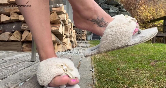 Feetwonders - Fpp Battered Dangling Fluffy These My And But So Favourite Are Onlyfans Slippers They Old