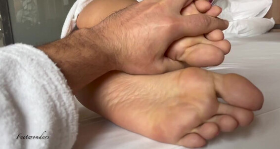 Feetwonders - You Pers Do Soles Right I Now Could A Rub This With Licking Really Onlyfans My Or Are 2Yep Foot