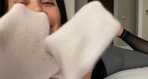 Feetwonders - Sensual Jfdp Bi Portuguese Onlyfans I Am All Lingual Joi Teasing Socks After Smelly