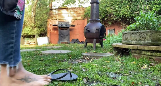 Feetwonders - Whilst Little A 8Rtp Humiliation Muddy Dirty Garden Onlyfans In The Feet