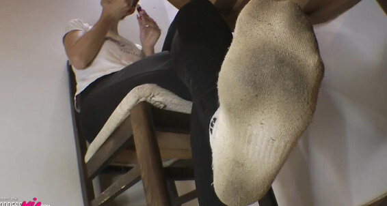 Footgoddessmia - And Make Up Dirty Onlyfans Very Part 1P Socks