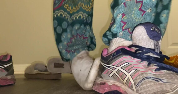 Ivorysoles, Video: 03 Onlyfans My An 11 From Walk Have Already Socks Back These And 2022 Ownerp