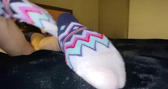 Lindabooxo - On Spies Your And My Intruder Full Messagesp Onlyfans Feet In Vid Breaks