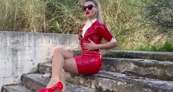 Mistressiside - Come Closer Onlyfans Be For Mistressp Your Useful