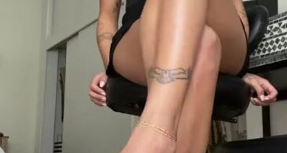 Asiansmartsoles - Lol Work Game How While Give Onlyfans A Quiet I Let Can At Be Play You S Footjob 3Dp