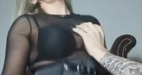 Cover Misscourtneym Onlyfans Happy Jerk Off Sunday With Mrcourtneym Enjoy This Nylon Foot And Ass Tease No Cumming Without Perp