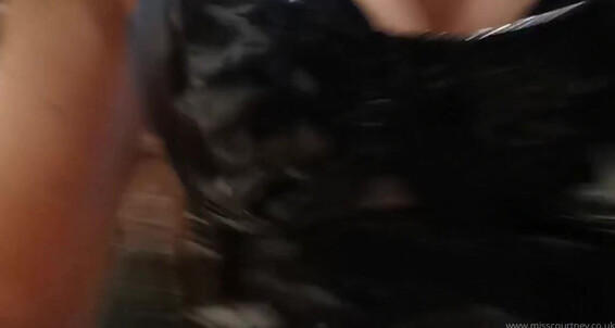 Misscourtneym - How Turned Sure Onlyfans Itp This Likes Well Out But See Not Who Lets