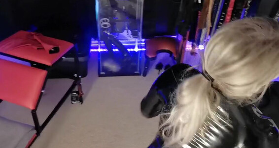 Misscourtneym - Up Onlyfans Shining My Latexp