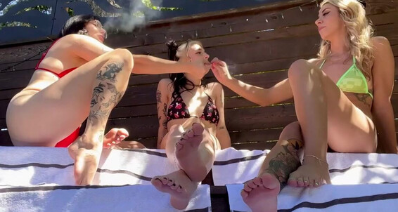 Cover Ashleylottsxo Onlyfans Admit It You Just Love Getting To Be A Part Of Our Blunt Rotation Even If We Do Ignore You The Whop