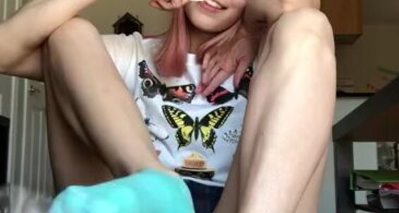 Cover Ashleylottsxo Onlyfans If This Video Gets To 100 In Tips I Ll Film And Post A 10 Minute Nude Joi Ps My Neighbors Canp