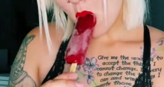 Miss Eleonora - Icecream Onlyfans Fin Eng Viikonloppua Syn Hauskaa Mehujdee Keikistelen Just Sulle Havp Eleonoraof Eating Ja