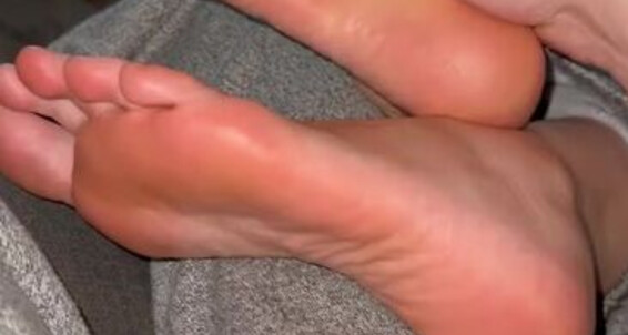 Thefantasychest - Hard Sole Held Step Now So Sis Admitting Seducing Onlyfans Truth Hand 1P Was Just The That See Fantasies