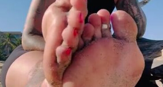 Thefantasychest - Soles Checkin And On The Coffee Part 5 In These Paradise Onlyfans Out Who S Beach It Inspirep Feet Back