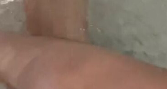 Theperfectmistress - Onlyfans Red Bath Time Nailsp